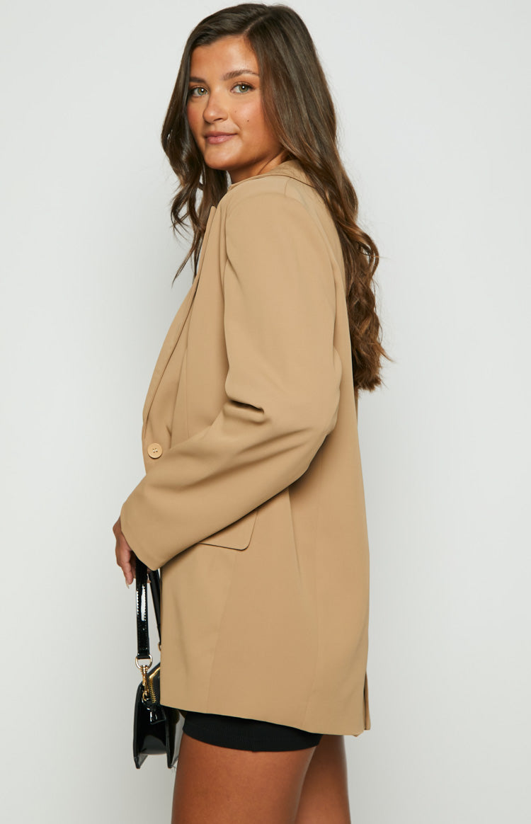 Logan Tan Oversized Blazer — 4