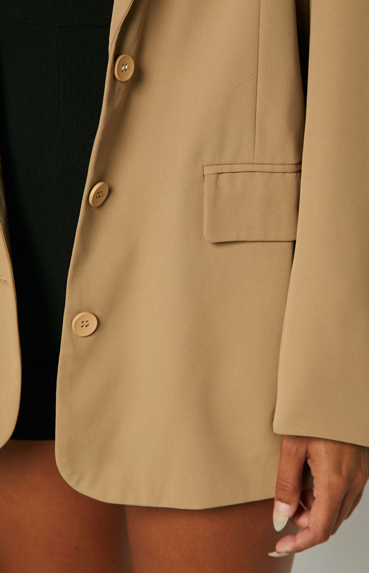 Logan Tan Oversized Blazer — 6