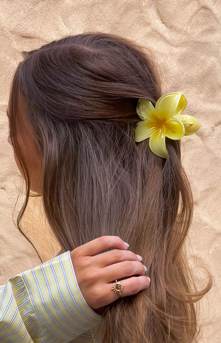 Frangipani Yellow Flower Clip — 1