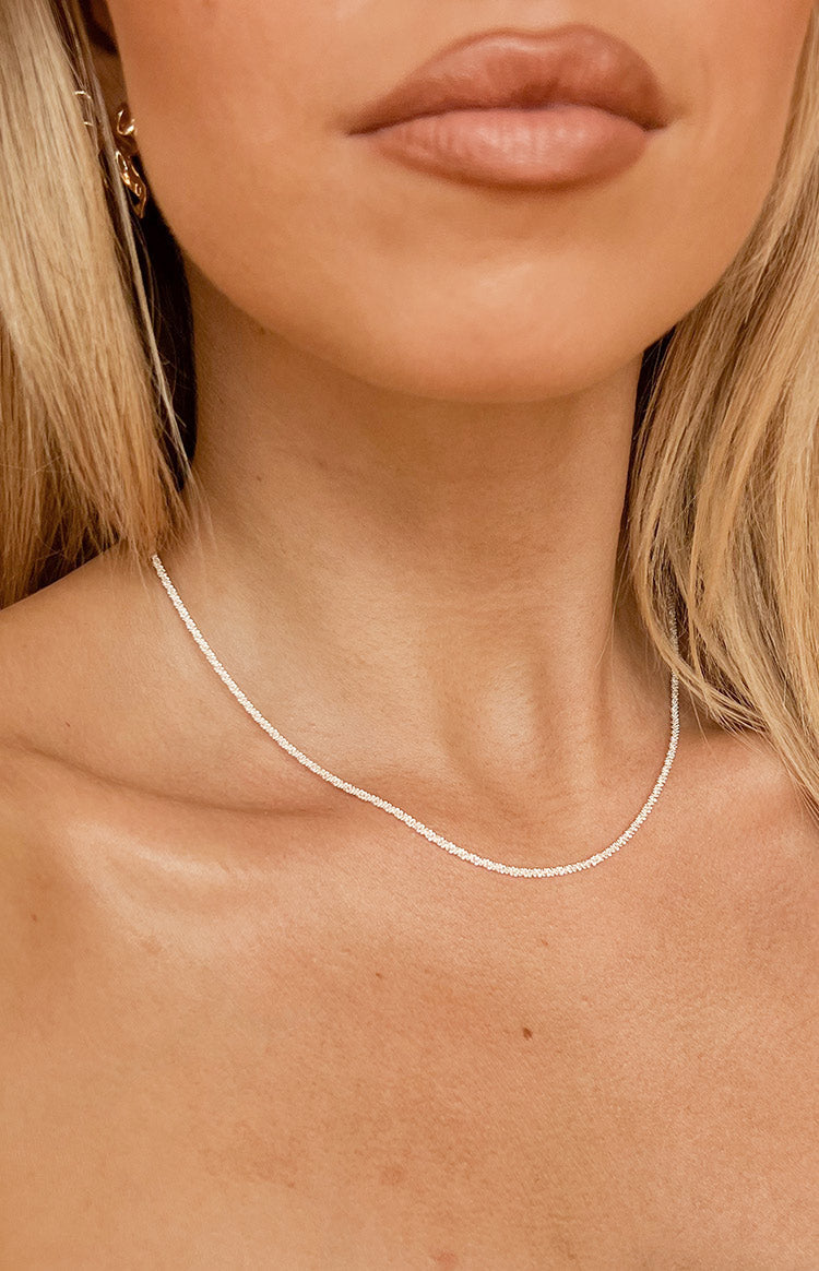 Saffron Silver Choker Necklace — 1