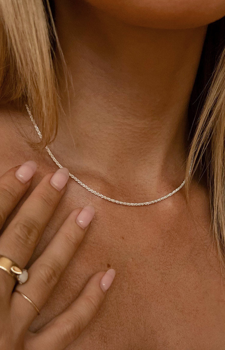 Saffron Silver Choker Necklace — 1