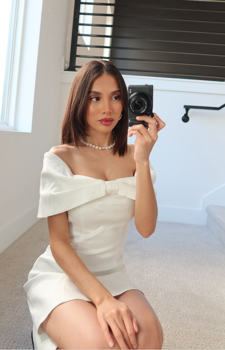 Lissy White Mini Dress — 18