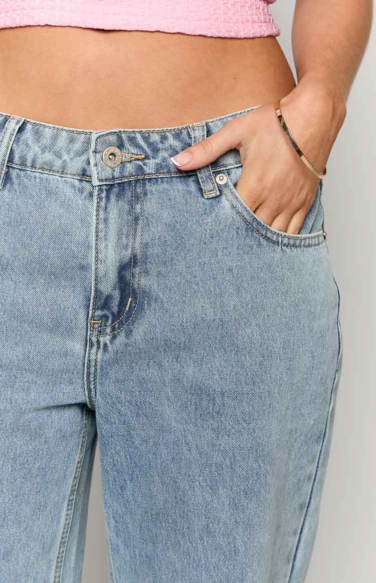 Sonny Mid Wash Low Rise Wide Leg Jeans — 6
