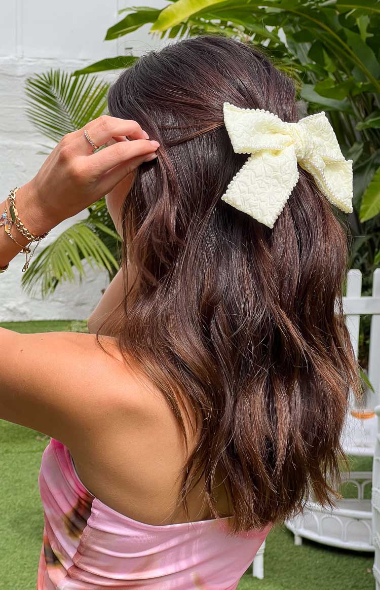 Penelope Cream Bow Hair Clip — 4