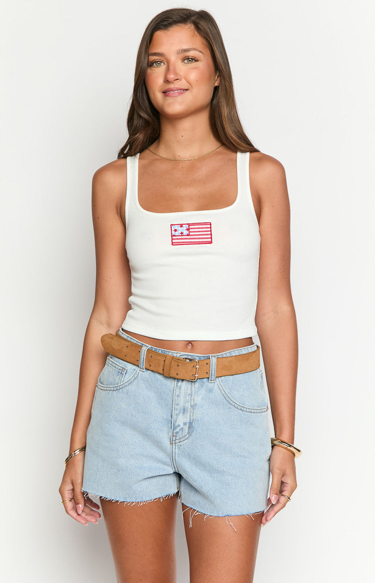 Winnie Star Light Wash Denim Shorts — 3