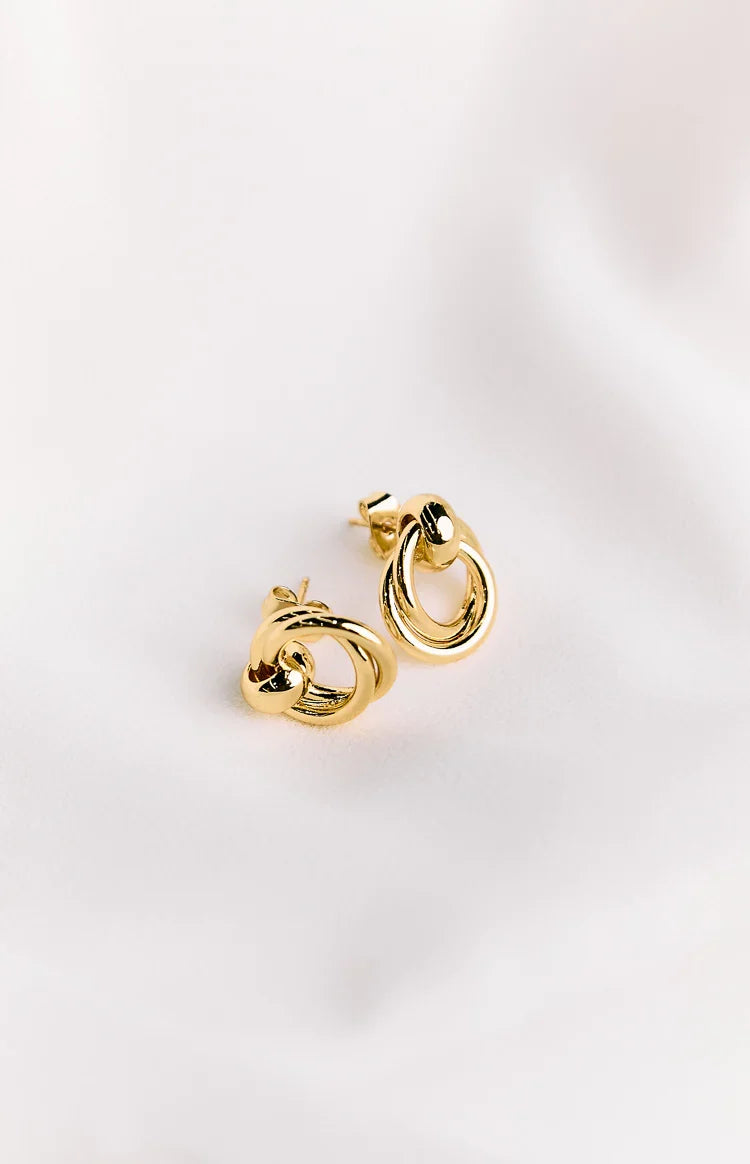 Hollie Gold Chunky Hoop Earrings — 2