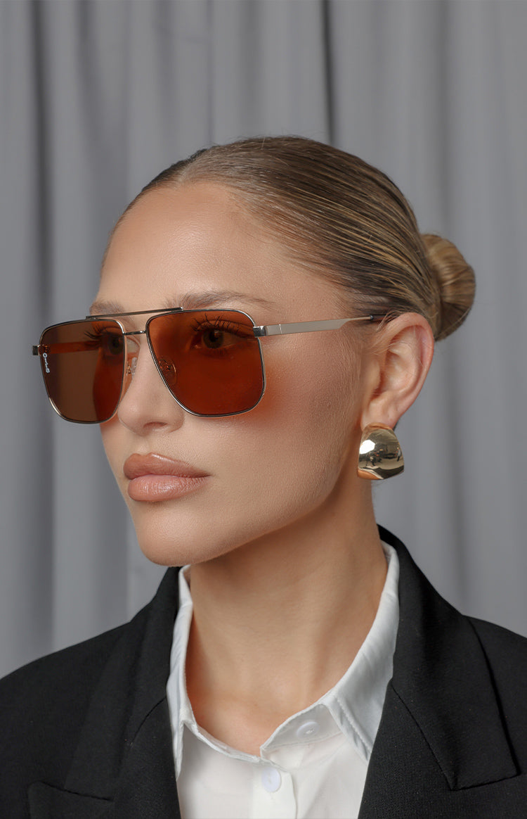 Otra Eyewear Sorrento Brown/Gold Aviator Sunglasses — 5