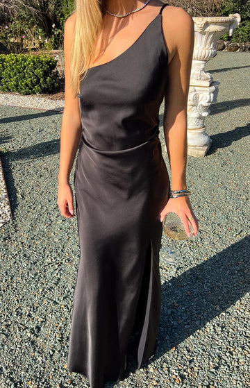 Marriot Black One Shoulder Formal Maxi Dress — 1