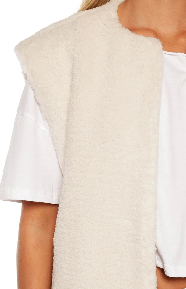 Summi Cream Teddy Fleece Vest — 8