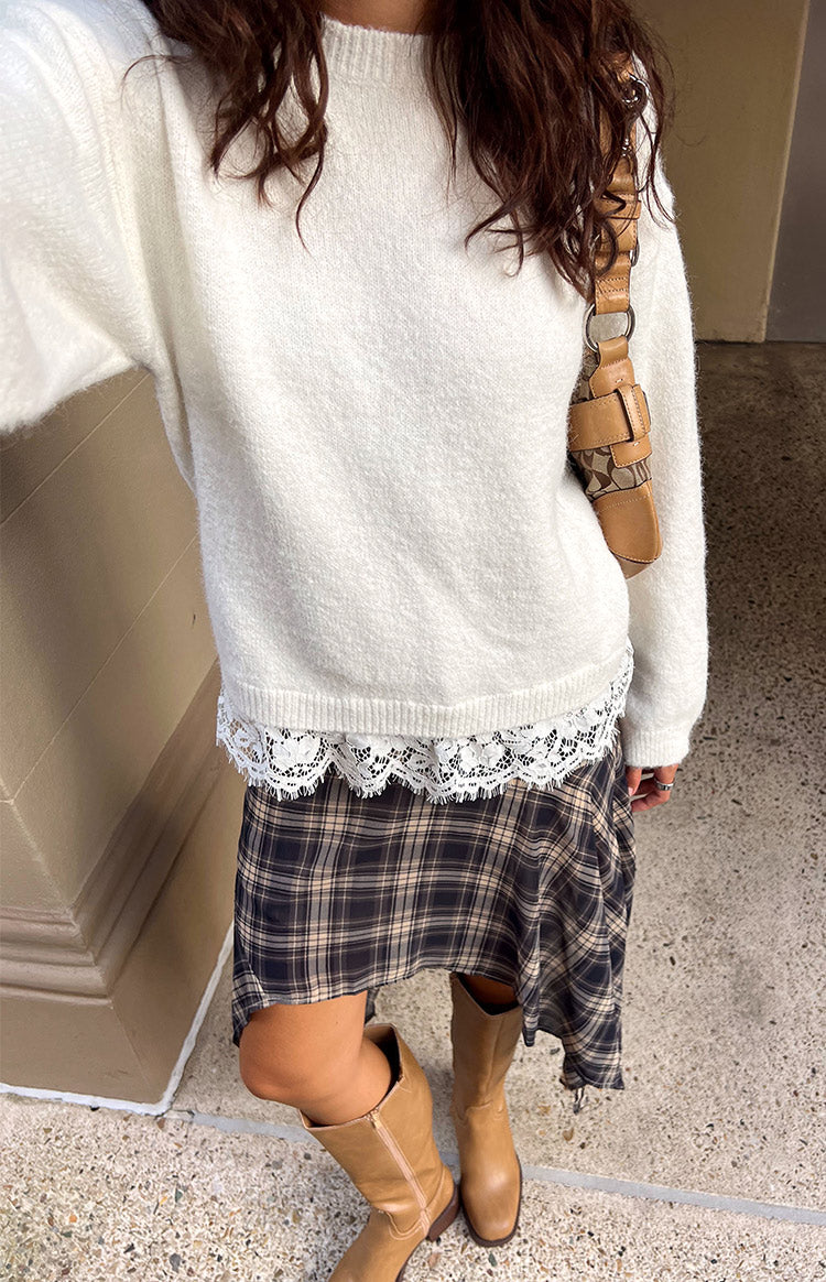 Lolly Cream Lace Trim Knit — 4