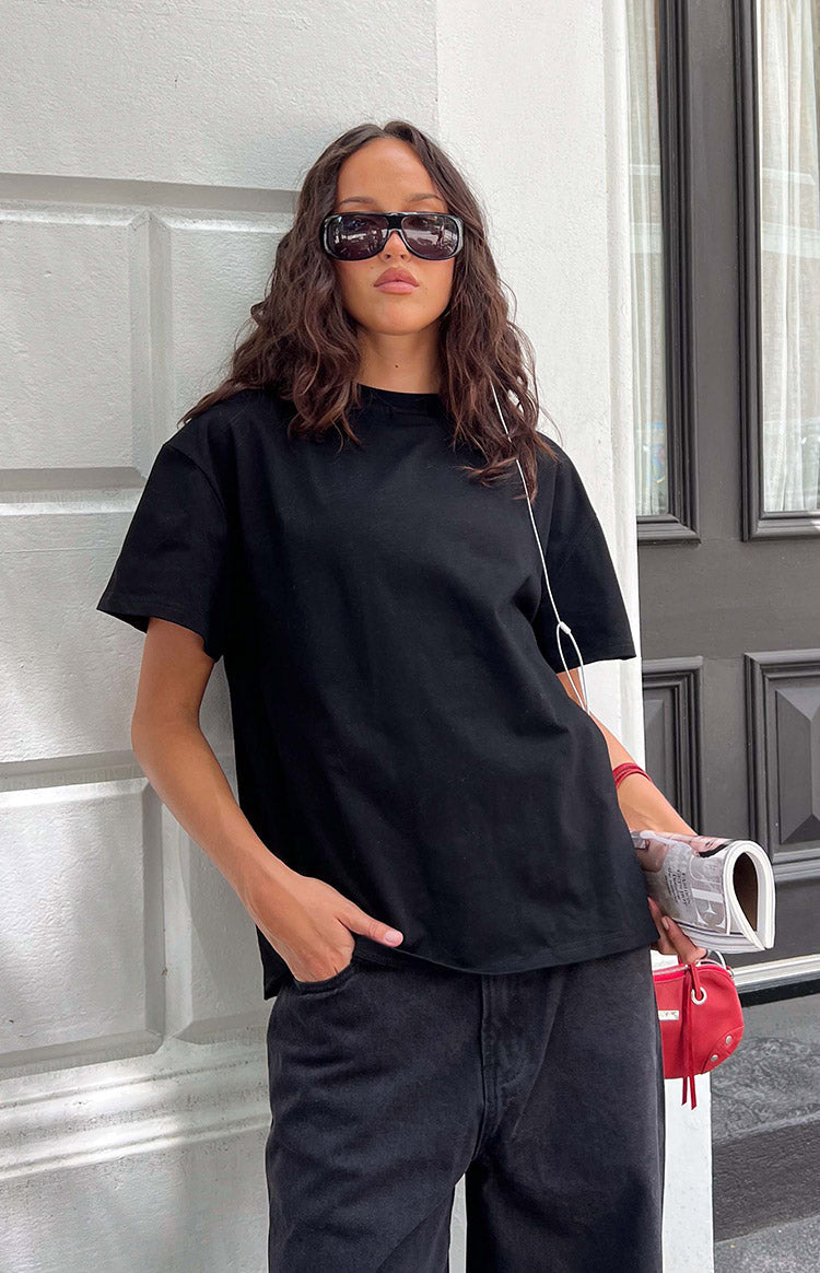 Alba Plain Black Tee — 3