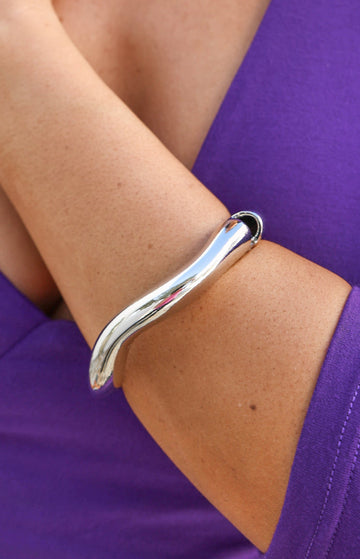 Fable Silver Wavy Cuff Bracelet — 1