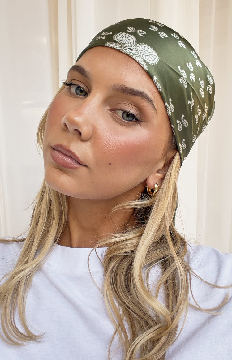 Zella Green Paisley Print Satin Triangle Scarf — 1