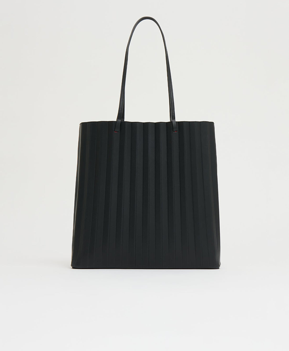 Mansur Gavriel Large Pleated Filo Tote in Italian vegetable-tanned leather - Black/Flamma